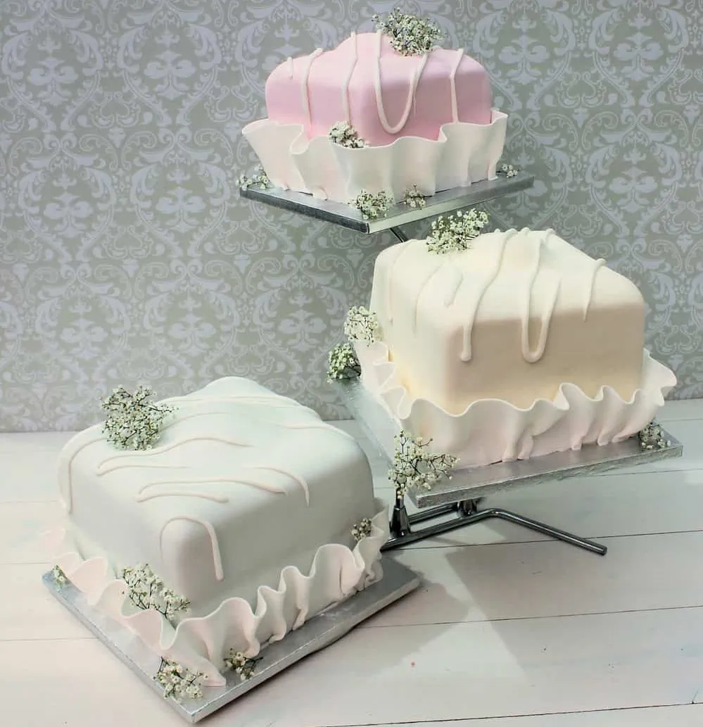 gender reveal cakes