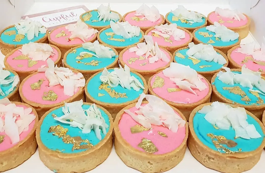 wbs gender reveal cakes